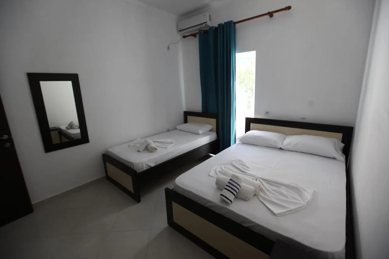 Villa Luiza Ksamil 0*,